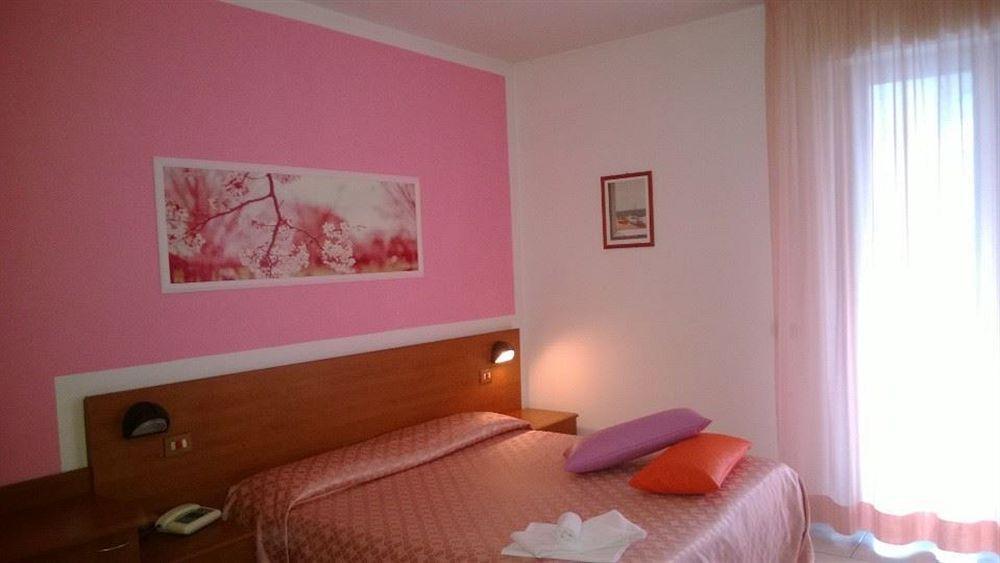Hotel Villa Truentum มาร์ตินซิกูโร ภายนอก รูปภาพ