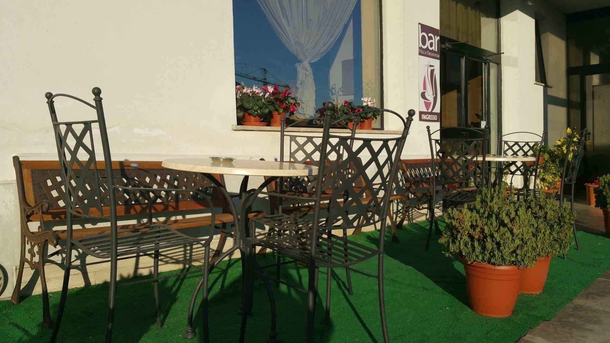 Hotel Villa Truentum มาร์ตินซิกูโร ภายนอก รูปภาพ